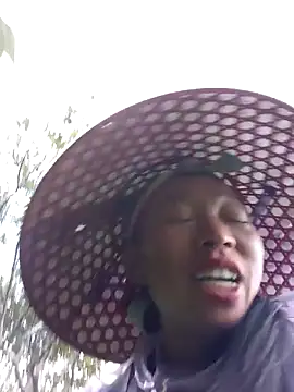 tcm-cute online show from 11/10/25, 02:05