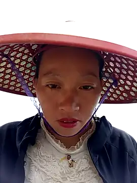 tcm-cute online show from 10/31/25, 04:53