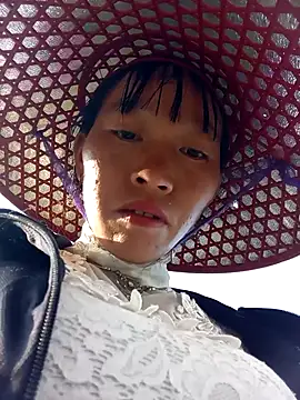 tcm-cute online show from 10/19/25, 09:01