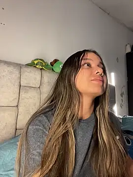 AnnyLopezzz  online show from 06/04/26, 03:17