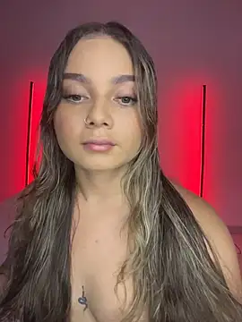 Snapshot of AnnyLopezzz_ chatting on 10/26/25, 04:46 AnnyLopezzz online show from 10/26/25, 04:46