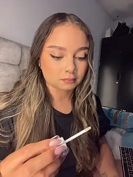 AnnyLopezzz  online show from 04/24/26, 05:31