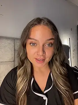 AnnyLopezzz  online show from 05/19/26, 05:58