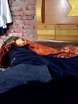 parmila203 online show from 10/30/25, 02:54