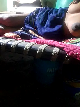 parmila203 online show from 04/11/26, 05:05