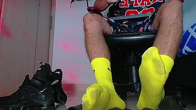 Snapshot of Sir_kev66 chatting on 12/15/25, 09:15 Sir kev66 online show from 12/15/25, 09:15