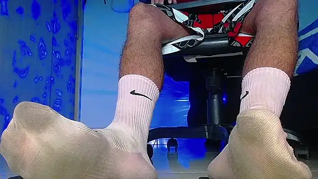 Snapshot of Sir_kev66 chatting on 11/08/25, 07:12 Sir kev66 online show from 11/08/25, 07:12