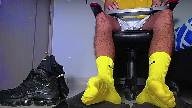 Snapshot of Sir_kev66 chatting on 12/14/25, 02:07 Sir kev66 online show from 12/14/25, 02:07