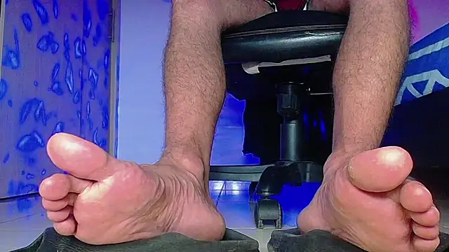 Snapshot of Sir_kev66 chatting on 10/27/25, 02:23 Sir kev66 online show from 10/27/25, 02:23