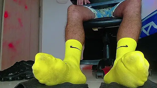 Snapshot of Sir_kev66 chatting on 10/30/25, 08:01 Sir kev66 online show from 10/30/25, 08:01