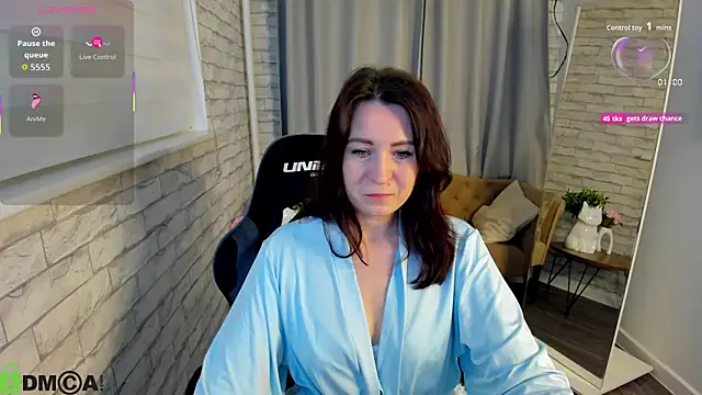 Snapshot of Lea_shadom chatting on 10/16/25, 12:52 Lea shadom online show from 10/16/25, 12:52