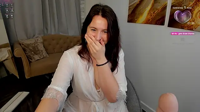 Snapshot of Lea_shadom chatting on 11/27/25, 01:06 Lea shadom online show from 11/27/25, 01:06