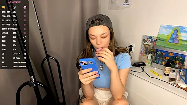 Snapshot of VelvetKate chatting on 11/03/25, 05:27 VelvetKate online show from 11/03/25, 05:27