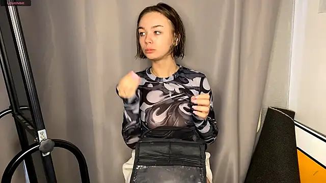 Snapshot of VelvetKate chatting on 12/05/25, 07:07 VelvetKate online show from 12/05/25, 07:07