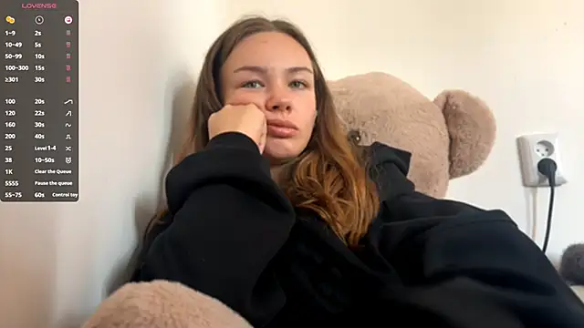 Snapshot of VelvetKate chatting on 09/12/25, 10:04 VelvetKate online show from 09/12/25, 10:04