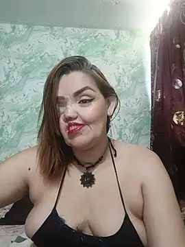 MayaLuna1 online show from 11/18/25, 05:05