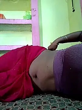 Idhika Handoo online show from 09/27/25, 09:15