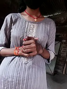 Idhika Handoo online show from 09/09/25, 06:45