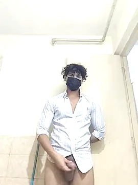 Snapshot of Goodmens5 chatting on 09/11/25, 02:06 Goodmens5 online show from 09/11/25, 02:06