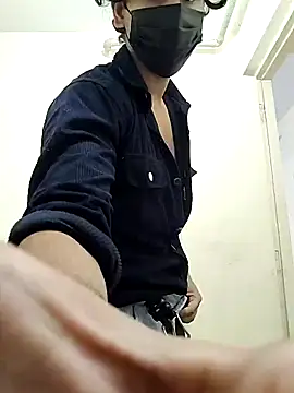 Snapshot of Goodmens5 chatting on 10/12/25, 08:48 Goodmens5 online show from 10/12/25, 08:48