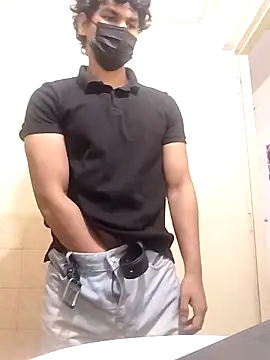 Snapshot of Goodmens5 chatting on 10/27/25, 03:24 Goodmens5 online show from 10/27/25, 03:24