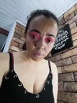 Snapshot of BarbaraLeython1 chatting on 11/08/25, 12:20 BarbaraLeython1 online show from 11/08/25, 12:20