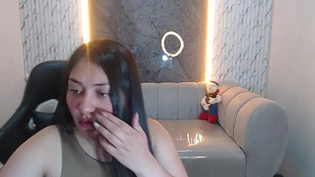 Ivony18 b online show from 10/19/25, 03:09