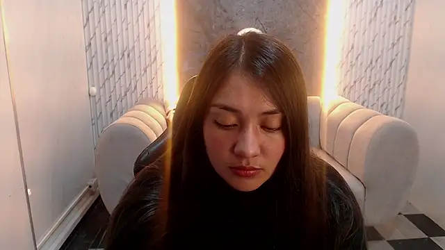 Ivony18 b online show from 10/21/25, 03:06