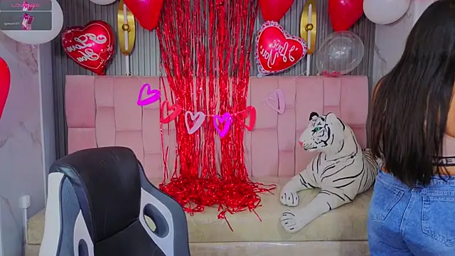 Ivony18 b online show from 02/12/26, 03:17