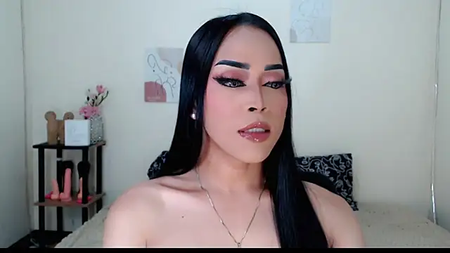 Snapshot of Lessandra_Lust chatting on 10/03/25, 10:55 Lessandra Lust online show from 10/03/25, 10:55