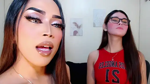 Snapshot of Lessandra_Lust chatting on 09/12/25, 02:28 Lessandra Lust online show from 09/12/25, 02:28