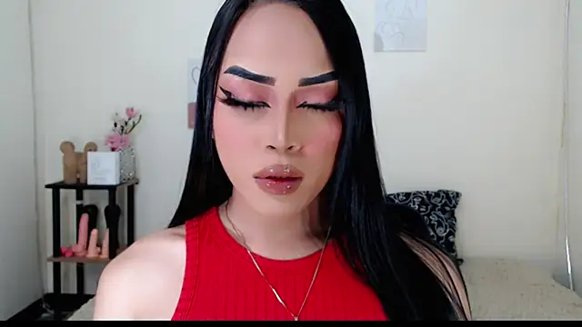 Snapshot of Lessandra_Lust chatting on 10/08/25, 04:14 Lessandra Lust online show from 10/08/25, 04:14