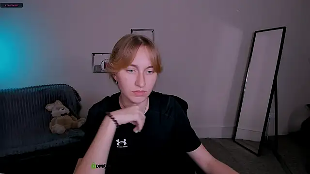 Snapshot of beauty_ginger_ chatting on 09/11/25, 12:27 beauty ginger  online show from 09/11/25, 12:27