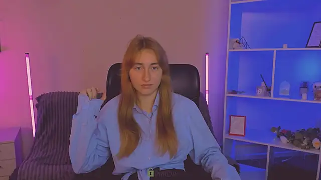 Snapshot of beauty_ginger_ chatting on 11/13/25, 09:57 beauty ginger online show from 11/13/25, 09:57