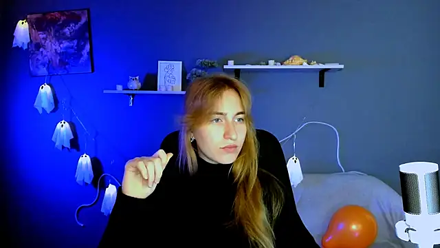 Snapshot of beauty_ginger_ chatting on 10/27/25, 09:43 beauty ginger online show from 10/27/25, 09:43