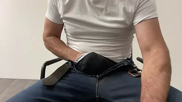 harrys74 online show from 11/17/25, 12:09