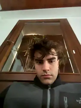 Snapshot of David_leons chatting on 10/16/25, 11:07 David leons online show from 10/16/25, 11:07