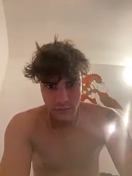 Snapshot of David_leons chatting on 10/19/25, 10:51 David leons online show from 10/19/25, 10:51