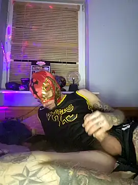 MODEST11 MMiILOO AMARO online show from 10/23/25, 03:38