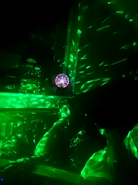 MODEST11 MMiILOO AMARO online show from 10/20/25, 03:41