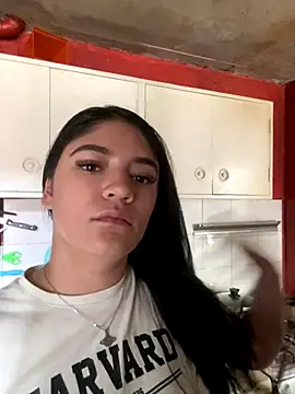 Snapshot of Xiomi_sexx chatting on 11/14/25, 12:53 Xiomi sexx online show from 11/14/25, 12:53