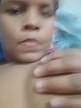 Snapshot of nessinha12 chatting on 09/08/25, 04:06 nessinha12 online show from 09/08/25, 04:06