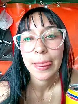 Sol Sunny online show from 12/21/25, 07:15