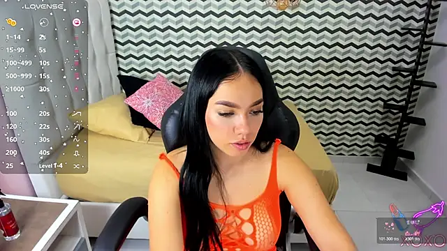 MOLLYSPENCER1 online show from 11/04/25, 07:06