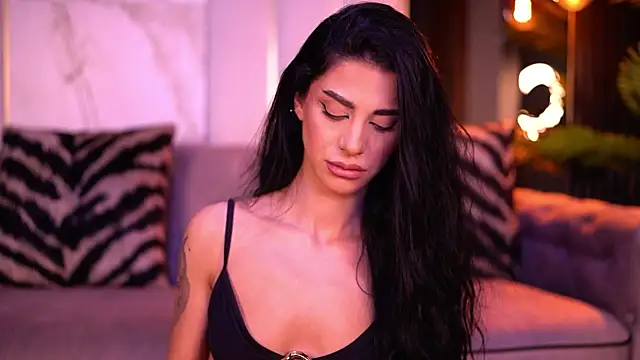 ArinaCarter online show from 10/28/25, 06:18