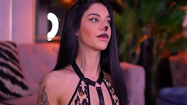 ArinaCarter online show from 10/31/25, 06:48