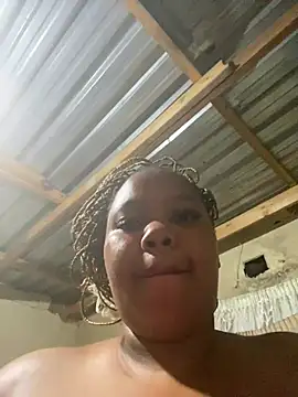 Curvycandy95 online show from 05/09/26, 07:17