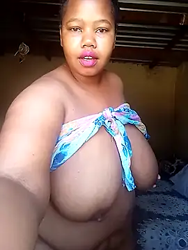 Curvycandy95 online show from 10/01/25, 06:07