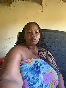 Curvycandy95 online show from 02/11/26, 04:34