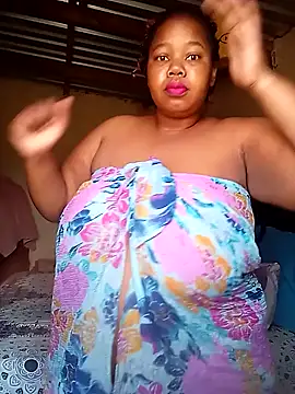 Curvycandy95 online show from 09/24/25, 05:36